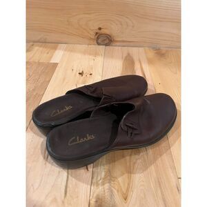 Vintage Slip On Clogs